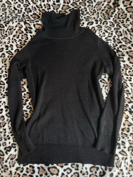 Joseph A Sweaters - ♡ Black Elegant Sparkly Turtle Neck Sweater